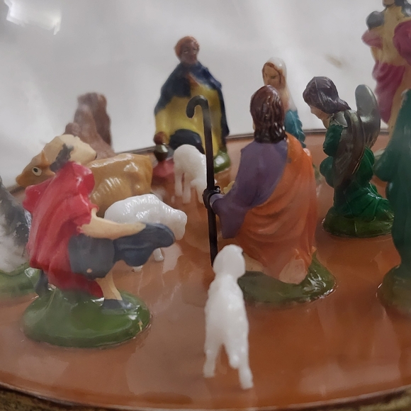 Vintage MCM Ohio Art Revolving Musical Christmas Nativity Scene - Picture 7 of 14